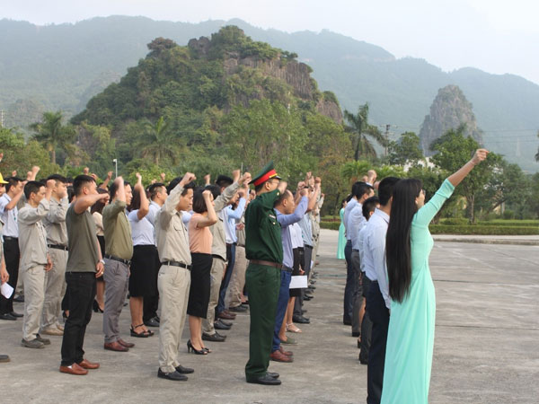 Xi măng Cẩm Phả với phong trào thi đua hoàn thành xuất sắc nhiệm vụ sản xuất kinh doanh năm 2019